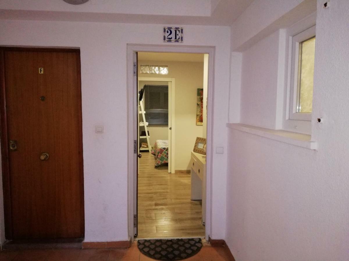 Vintage Apartment *